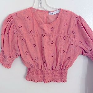 Zara: Pink crop top with hinched waist